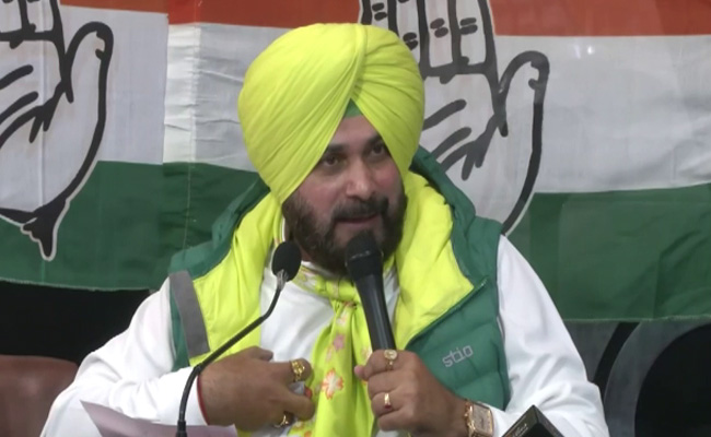 Navjot Sidhu Takes Back Resignation, But Serves New Ultimatum To Congress