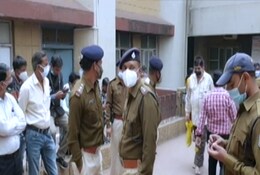 बिहार में जहरीली शराब से अब तक 65 लोगों की मौत, शराबबंदी के 6 साल में ये सर्वाधिक आंकड़ा बिहार में जहरीली शराब से अब तक 65 लोगों की मौत, शराबबंदी के 6 साल में ये सर्वाधिक आंकड़ा