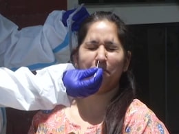 कोरोनावायरस अपडेट: भारत में लगातार दूसरे दिन कोविड के 20 हजार से ज्यादा नए मामले, 24 घंटे में 56 की मौत कोरोनावायरस अपडेट: भारत में लगातार दूसरे दिन कोविड के 20 हजार से ज्यादा नए मामले, 24 घंटे में 56 की मौत