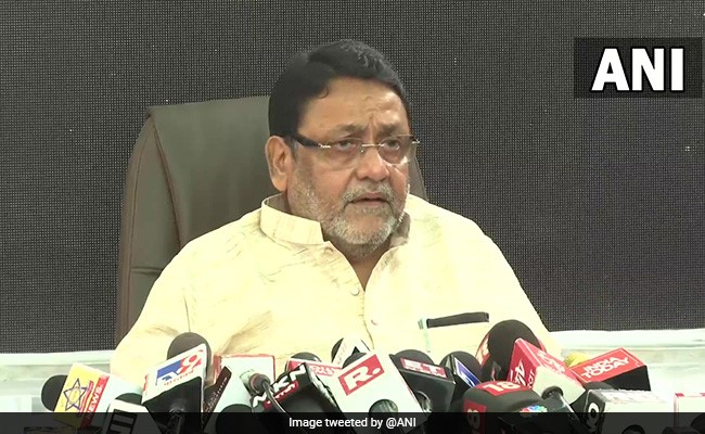 'चलने योग्य नहीं है मुकदमा, खारिज कर दिया जाए' : मानहानि केस में बॉम्बे हाईकोर्ट में नवाब मलिक ने दिया जवाब 'चलने योग्य नहीं है मुकदमा, खारिज कर दिया जाए' : मानहानि केस में बॉम्बे हाईकोर्ट में नवाब मलिक ने दिया जवाब