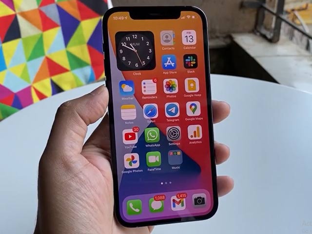 Why Apple Can't Get Rid Of The Notch In iPhones?