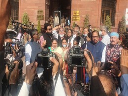 'अमित शाह! खेला होबे' : गृहमंत्री से मुलाकात का वक्त नहीं मिलने पर TMC सांसदों की नारेबाजी 'अमित शाह! खेला होबे' : गृहमंत्री से मुलाकात का वक्त नहीं मिलने पर TMC सांसदों की नारेबाजी