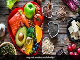 Fruits For Diabetics: डायबिटीज के हैं मरीज तो रोज करें इन 6 फलों का सेवन, कंट्रोल में रहेगा शुगर लेवल Fruits For Diabetics: डायबिटीज के हैं मरीज तो रोज करें इन 6 फलों का सेवन, कंट्रोल में रहेगा शुगर लेवल