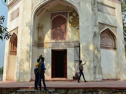 Conservation Of Delhi's Sabz Burj Complete; Rare Mughal-Era Ceiling Revealed Conservation Of Delhi's Sabz Burj Complete; Rare Mughal-Era Ceiling Revealed