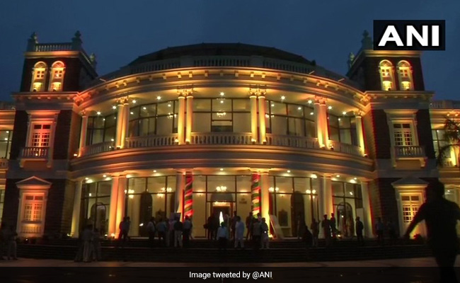 Bhopal's Minto Hall To Be Renamed After BJP Ex-National President Kushabhau Thakre