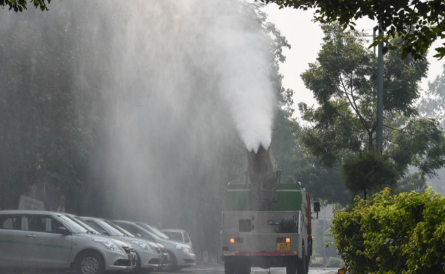 Minimum Temperature In Delhi Settles At 14.2 Degrees Celsius: Weather Office