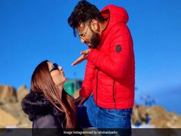 दिशा के बर्थडे पर रोमांटिक हुए राहुल वैद्य, कहा- 'आप ही वो लड़की हैं, जिससे मैं शादी कर सकता था'- देखें Photos दिशा के बर्थडे पर रोमांटिक हुए राहुल वैद्य, कहा- 'आप ही वो लड़की हैं, जिससे मैं शादी कर सकता था'- देखें Photos