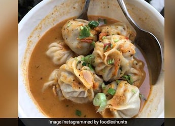 Nepalese Jhol Momos Is The Fiery Winter Delight That You Must-Try Nepalese Jhol Momos Is The Fiery Winter Delight That You Must-Try