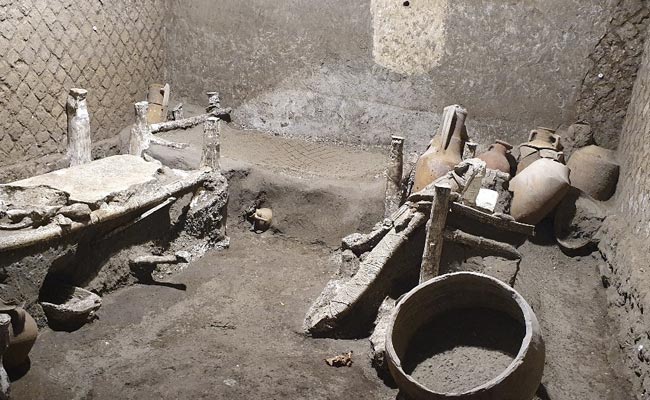 2000-Year-Old "Slave Room" Discovered In Ancient Italian City