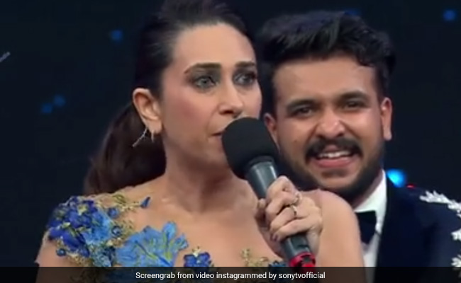 करिश्मा कपूर ने इंडियाज बेस्ट डांसर सीजन-2 के सेट पर 'Munni Badnaam Hui' सॉन्ग पर किया डांस, देखें वायरल Video