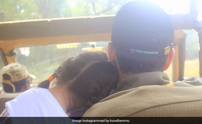 New Pics From Kunal Kemmu And Soha Ali Khan's "Jungle Safari" With Inaaya