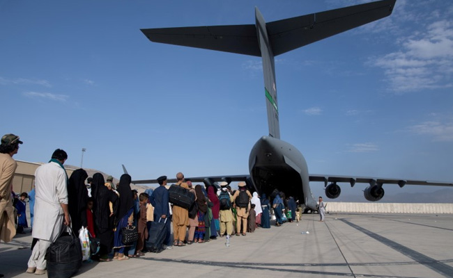 Detained Afghan Pilots Leave Tajikistan On US Flight: Report