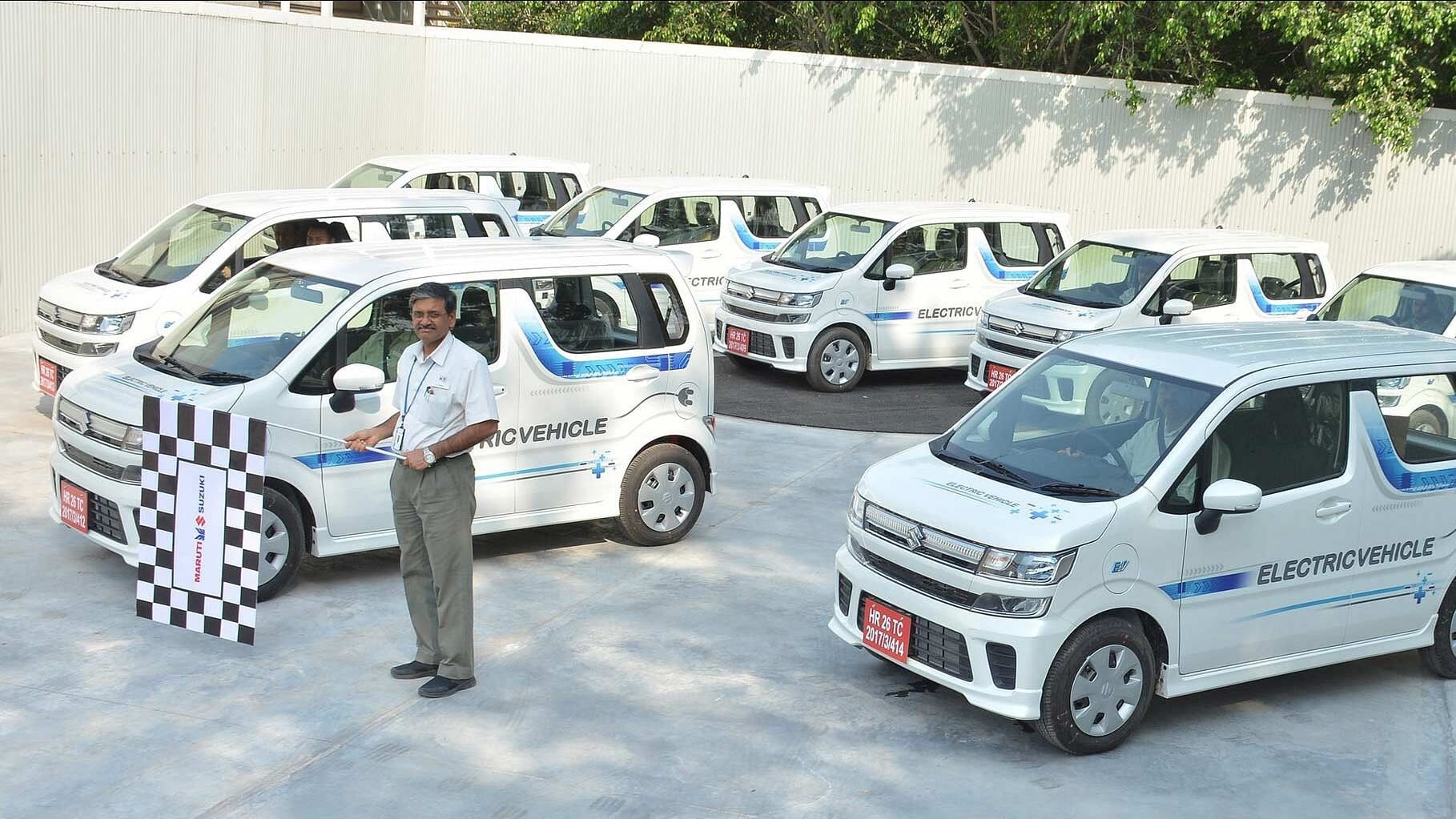 Carmakers In India Who Do Not Have EVs In Their Portfolio