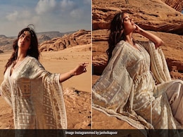 Janhvi Kapoor In A Golden Manish Malhotra Kaftan Is As Good As Gold Janhvi Kapoor In A Golden Manish Malhotra Kaftan Is As Good As Gold