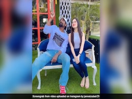 जन्नत जुबैर ने रेमो डिसूजा के साथ किया शानदार डांस, फैन्स बोले- वल्लाह वल्लाह क्या बात है! देखें Video जन्नत जुबैर ने रेमो डिसूजा के साथ किया शानदार डांस, फैन्स बोले- वल्लाह वल्लाह क्या बात है! देखें Video