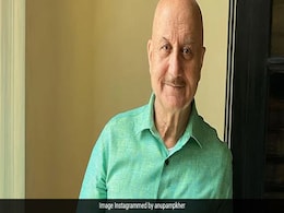 अनुपम खेर ने बॉलीवुड में पूरे किए 38 साल, वीडियो शेयर कर बताया कि बॉलीवुड का सफर क्यों है उनके लिए खास अनुपम खेर ने बॉलीवुड में पूरे किए 38 साल, वीडियो शेयर कर बताया कि बॉलीवुड का सफर क्यों है उनके लिए खास