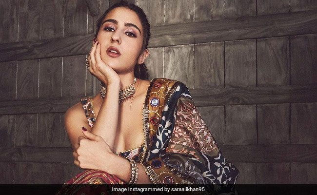 "Wives Are Watching," Karan Johar Tells Sara Ali Khan About "<i>Swayamvar</i>" Wishlist. Vicky Kaushal Is On It