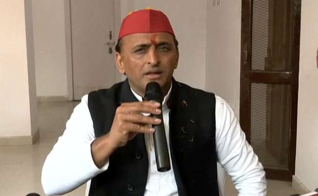 Akhilesh Yadav's Jallianwala Bagh-UP Farmers Killing Comparison