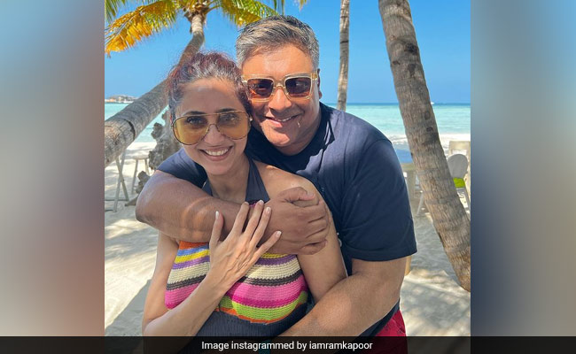 Pics From Ram Kapoor And Gautami's Vacation In "Paradise"