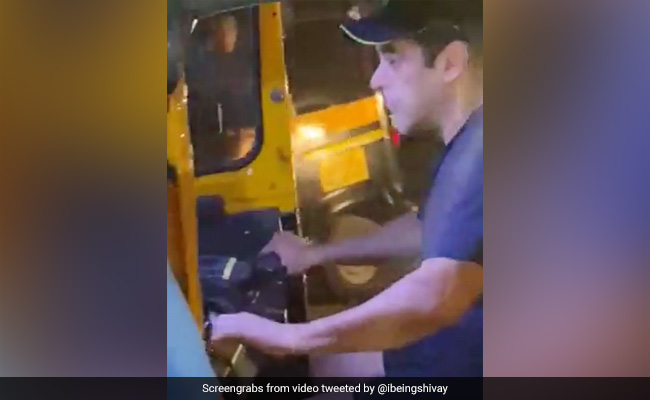 Trending: Salman Khan Drives An Auto-Rickshaw On The Streets Of Panvel