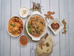 Punjabi Food: फैमिली के साथ परिणीति चोपड़ा ने लिया पंजाबी फूड का मजा, आप भी घर पर कर सकते हैं इन्हें ट्राई Punjabi Food: फैमिली के साथ परिणीति चोपड़ा ने लिया पंजाबी फूड का मजा, आप भी घर पर कर सकते हैं इन्हें ट्राई