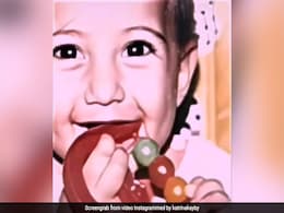 37 साल पुरानी इस तस्वीर को पहचान पाए आप, आज विक्की कौशल हैं इनके सबसे बड़े फैन, नाम बताने में तीस मार खान भी हुए फेल... 37 साल पुरानी इस तस्वीर को पहचान पाए आप, आज विक्की कौशल हैं इनके सबसे बड़े फैन, नाम बताने में तीस मार खान भी हुए फेल...