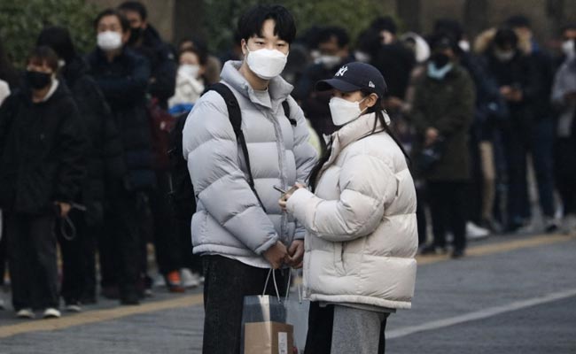 End To "Living With Covid"? South Korea Brings Back Curbs As Cases Spike