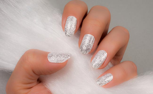 Pretty Glitter Nail Polishes For Your Next Manicure