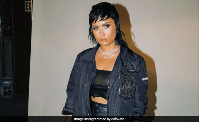 Demi Lovato Sings To Ghost To Help It Overcome "Trauma"