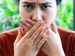 मुंह और जीभ में इस तरह का बदलाव, सिर या गर्दन के कैंसर का हो सकता है लक्षण, यहां जानिए रिस्क फैक्टर्स मुंह और जीभ में इस तरह का बदलाव, सिर या गर्दन के कैंसर का हो सकता है लक्षण, यहां जानिए रिस्क फैक्टर्स