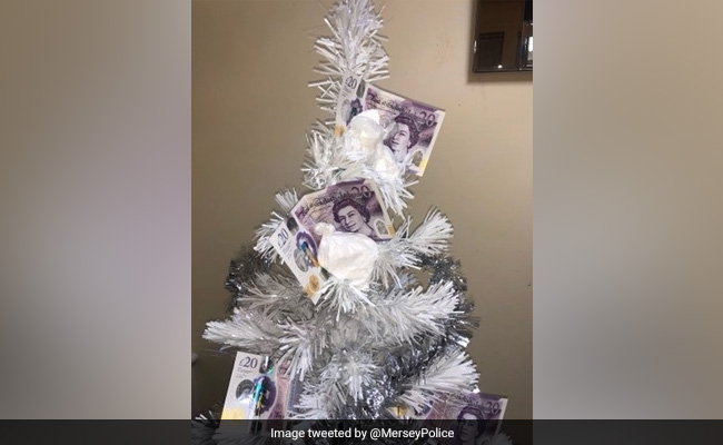 Jail For Drug Dealer Who Decorated Christmas Tree With Cash And Cocaine