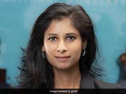 IMF's Gita Gopinath Kicks Off 2022 With <i>Pani Puri</i>, Desi Twitter Reacts IMF's Gita Gopinath Kicks Off 2022 With <i>Pani Puri</i>, Desi Twitter Reacts