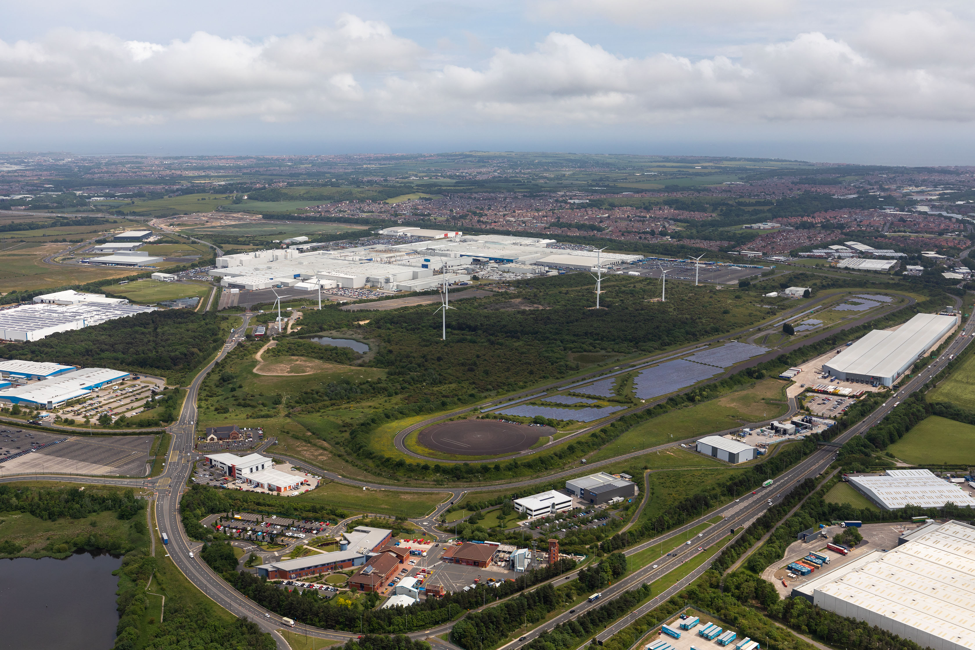 Nissan To Sell Electricity From Renewable Energy To Employees In Japan