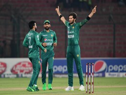 शाहीन अफरीदी बनेंगे पाकिस्तान के कप्तान, पूर्व दिग्गज खिलाड़ी ने की भविष्यवाणी शाहीन अफरीदी बनेंगे पाकिस्तान के कप्तान, पूर्व दिग्गज खिलाड़ी ने की भविष्यवाणी