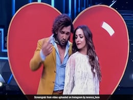टेरेंस लुईस और मलाइका अरोड़ा ने अंग्रेजी गाने पर किया ऐसा डांस की फैंस भी बोले- 'Once More' टेरेंस लुईस और मलाइका अरोड़ा ने अंग्रेजी गाने पर किया ऐसा डांस की फैंस भी बोले- 'Once More'