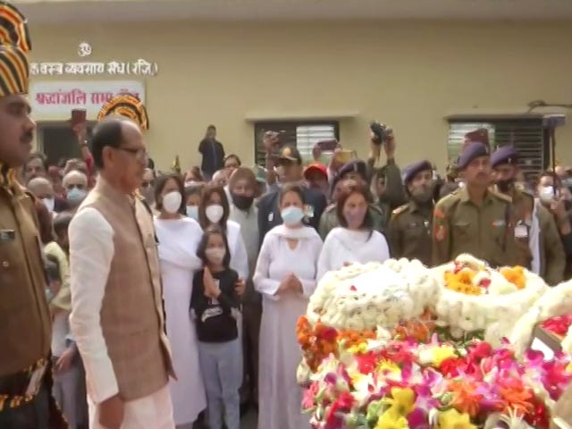 Group Captain Who Died Of Chopper Crash Wounds Gets Moving Send-Off