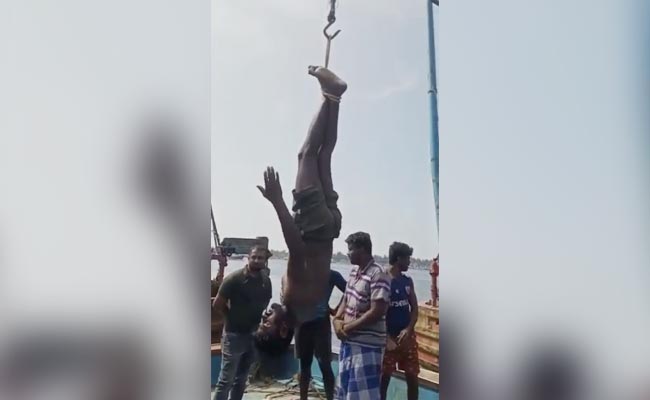 Fisherman Hung Upside Down, Thrashed For "Phone Theft", 6 Arrested