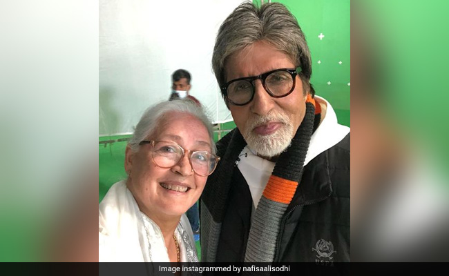 Nafisa Ali On Working With Amitabh Bachchan After 24 Years