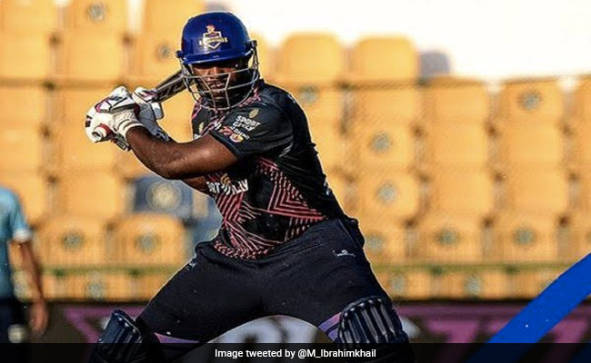 T10 League फाइनल में आंद्रे रसेल की आंधी, 9 चौके और 7 छक्के, अकेले दम पर बदल दिया गेम, देखें Video