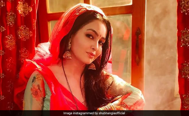 भाभी जी घर पर हैं की अंगूरी भाभी ने बताया कि कैसे सेंटाक्लॉज उनकी सारी विश पूरी करता था 