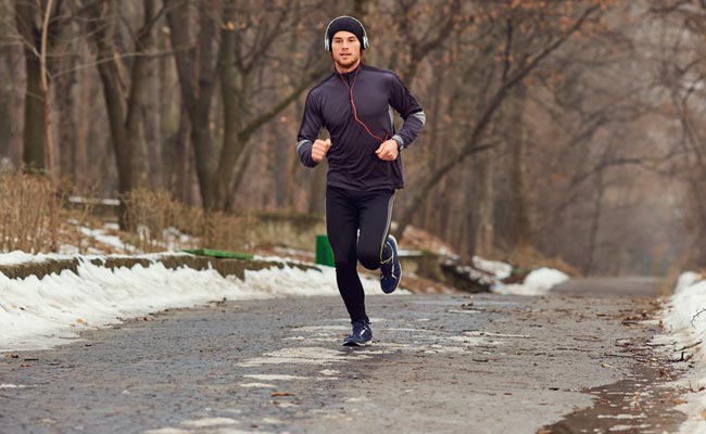 Rock Athleisure Style Like A Pro With These Tracksuits For Men