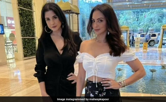 Seema Khan And Maheep Kapoor, Who Were At Party With Kareena Kapoor And Amrita Arora, Are COVID-Positive