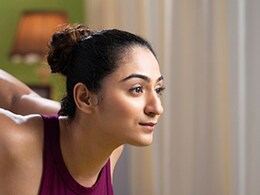 बढ़ती उम्र के लक्षणों को कम करने में मदद करेंगे ये 5 योगासन, झुर्रियां, फाइन लाइन्स होंगे दूर ग्लो करेंगी स्किन बढ़ती उम्र के लक्षणों को कम करने में मदद करेंगे ये 5 योगासन, झुर्रियां, फाइन लाइन्स होंगे दूर ग्लो करेंगी स्किन