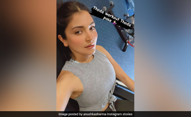 Anushka Sharma's Mid-Week Mood: "<i>Thoda Workout, Thoda Pose</i>"