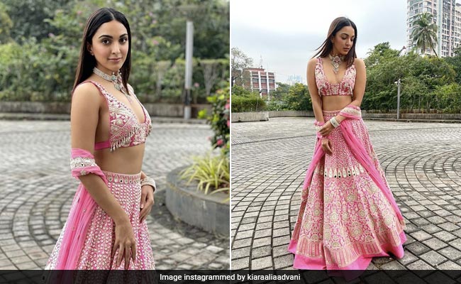 Kiara Advani's Bright Pink <i>Lehenga</i> Is Made For Every Show Stopping Bridesmaid