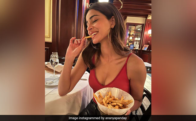 Keep The Flowers, Ananya Panday Wants A "Bouquet Of French Fries" Please