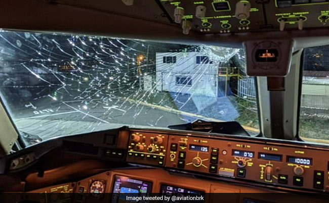 Mid-Air Scare As Ice Block Shatters Plane Windscreen