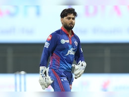 IPL Auction 2025: "मुझे रिलीज करना...", गावस्कर ने कहा पंत ने पैसे के लिए छोड़ा दिल्ली कैपिटल्स, विकेटकीपर ने दिया करारा जवाब