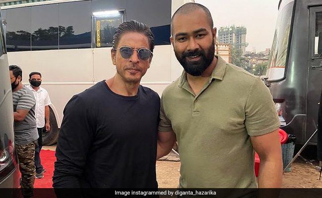 Viral: Shah Rukh Khan's Latest Pic With Actor Diganta Hazarika From Set