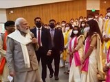 Video : Watch: PM Modi Surprises Students At IIT Kanpur